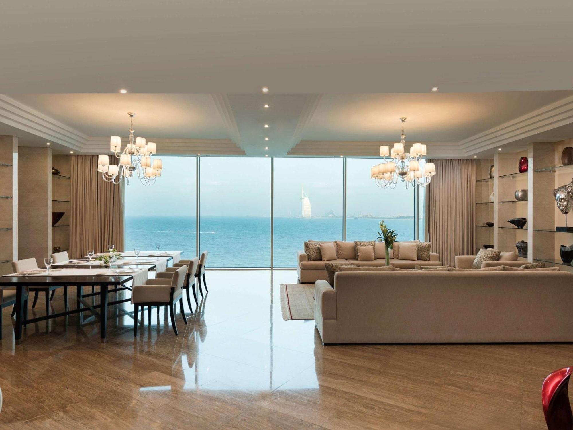 Rixos The Palm Hotel & Suites Dubai Exterior photo