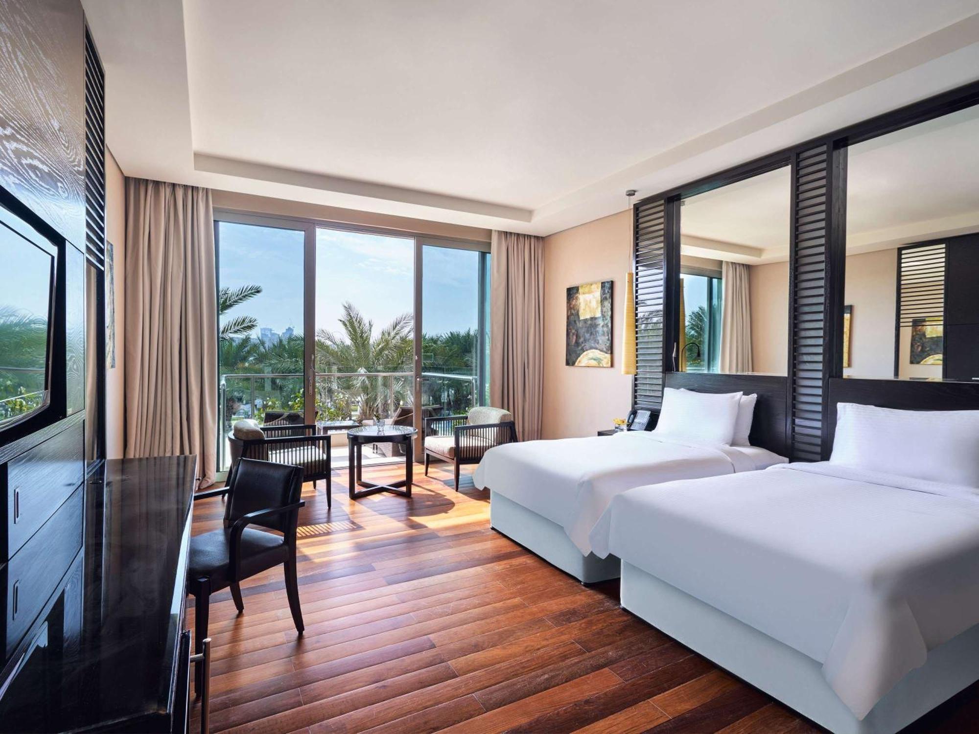 Rixos The Palm Hotel & Suites Dubai Exterior photo